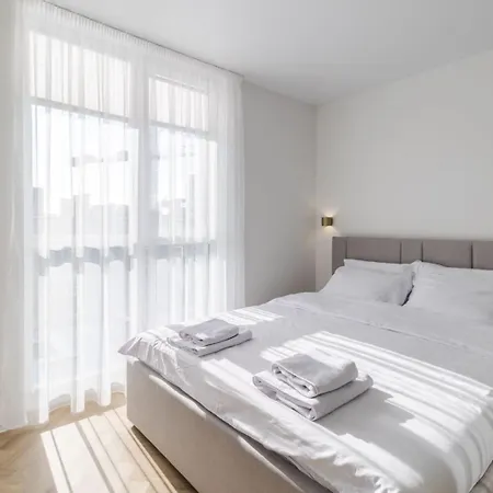 Leogrand On Shevchenka 31a 68